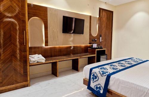 Paharganj Hotel | Hotel Vanson Villa, City Centre- With Free Airport Pickup