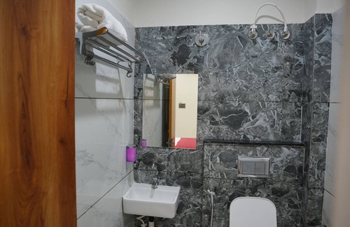 Indore Hotel | Hotel Venzaa Vijay Nagar