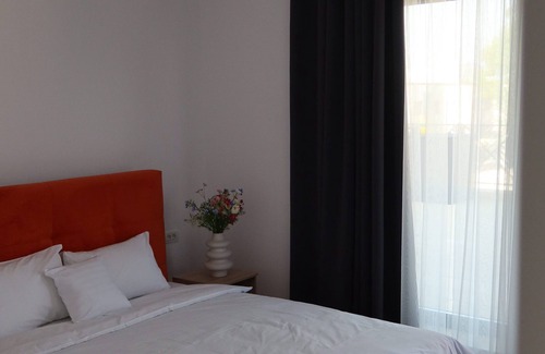 Stefanestii de Jos Hotel | Hotel VERSE