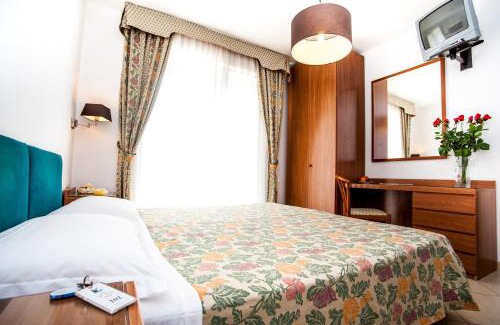 San Vincenzo Hotel | Hotel Villa Marcella