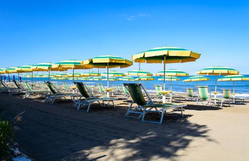 San Vincenzo Hotel | Hotel Villa Marcella