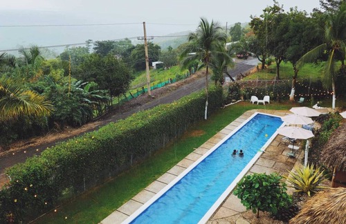 Canton Parrita Apartment | Hotel Vista Bonita -Lazy Bear Room