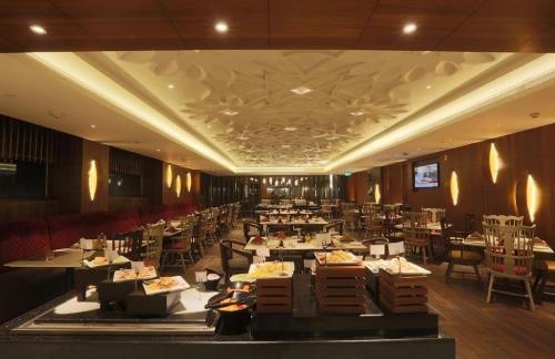 Mahipalpur Extension Hotel | Hotel West End Delhi Airport