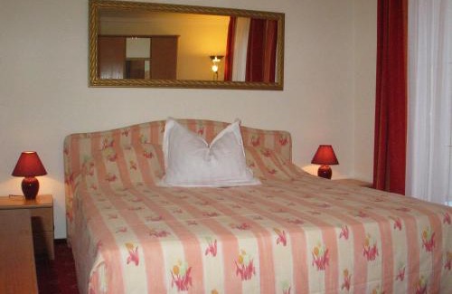 Zeltingen-Rachtig Hotel | Hotel Winzerverein