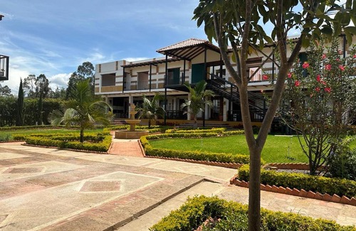 Villa de Leyva Hotel | Hotel y Centro Comercial Valle del Pliosaurio