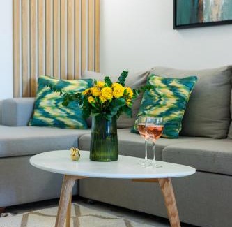 Kentron Apartment | hotelise l Luna Apartment