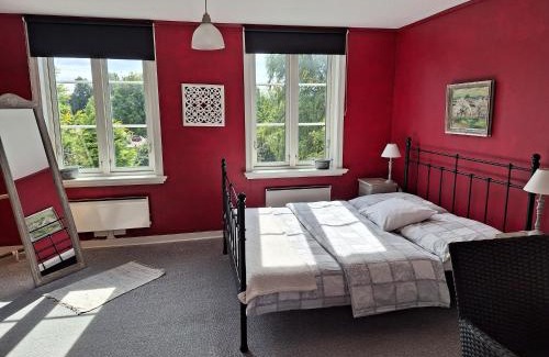 Hastveda Bed & Breakfast | Hotell Vita Hästen Hästveda