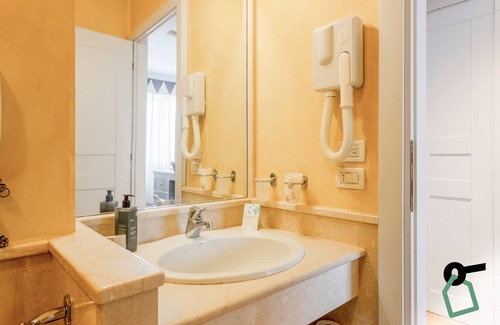 Calambrone Hotel | Hotiday Room Collection - Calambrone