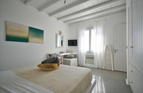 Houlakia Villa | Houlakia Apartment - Shared Pool