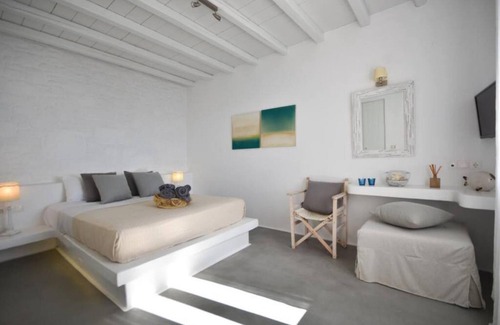 Houlakia Villa | Houlakia Apartment - Shared Pool