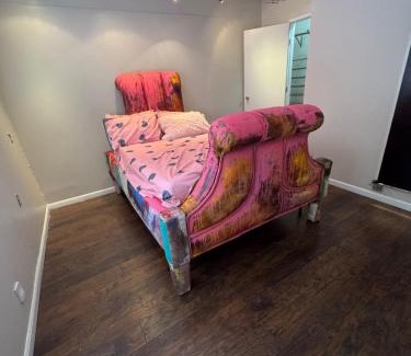 Montrose House | House 2br 2 br Montrose Galleria medical center