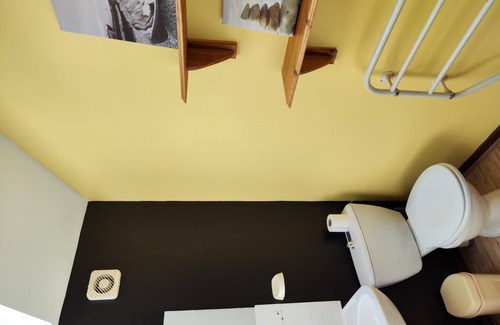 Ternant Apartment | House 6 sleeps 5/6 3 bedrooms 1 bathroom