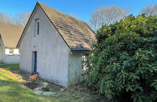Le Croisty House | House 900m from the lake, in the countryside, pets allowed