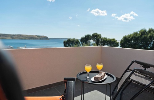 Rtina House | House Adriatic Blue Dream (118151-K1) - Rtina