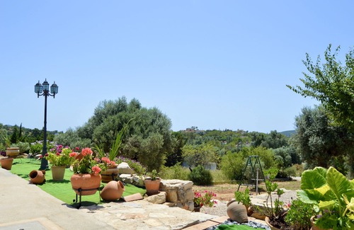 Benatrite House | House Alto dos Agostos