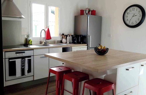 La Barre-de-Monts House | House between forest and sea