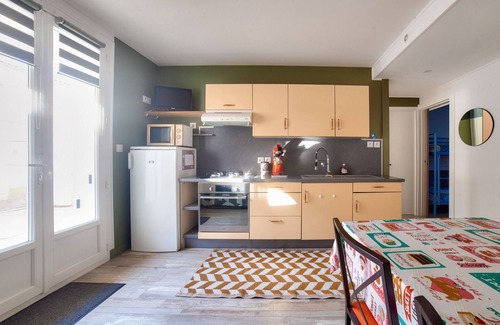 Jard-sur-Mer Ski Chalet | House for 4 in Jard-Sur-Mer