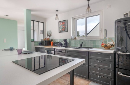 Sarzeau Ski Chalet | House for 6 - Heated pool - 700m from the beach