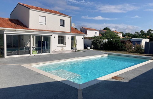 La Faute-sur-Mer House | House 8 persons with swimming pool in La Faute sur Mer near beach and town center