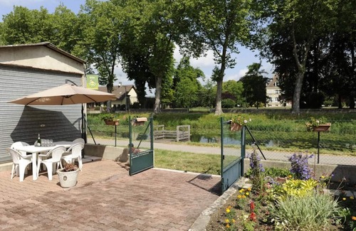 Mery-sur-Seine House | House