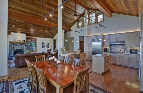 Tahoma House | HOUSE FRONTS WHITE SAND BEACH WITH PIER ALONG TAHOE’S WEST SHORE - Dog OK