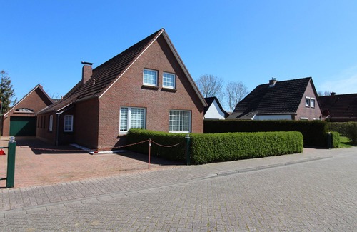 Norden Condo | House half "An`t Waterkant" wonderfully quiet and yet centrally located