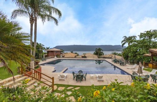 Veloso House | House in a condominium with leisure near the beach
