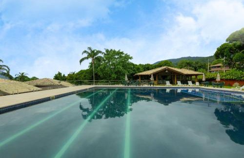 Veloso House | House in a condominium with leisure near the beach