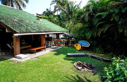 Praia do Toque-Toque Pequeno House | House in a gated community in São Sebastião: 180 m from Toque-Toque beach