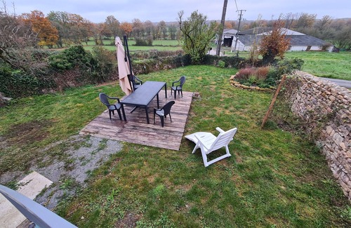 Orsennes Cottage | House in Berry with enclosed garden near Lake Eguzon