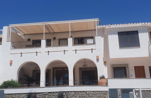 Altea House | House in Cap-Negret 36-1º Altea. 1st line of beach, Cala del Soio.