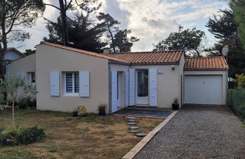 Domino House | House in Domino 3 bedrooms, 2 bathrooms,