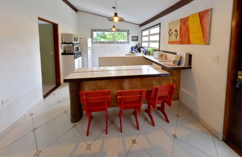 Portinho House | House in Ilhabela inside a hotel