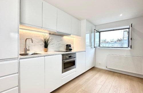 Quartier Saint-Ambroise Apartment | house in paris 8eme near -Saint-Lazare - Opera