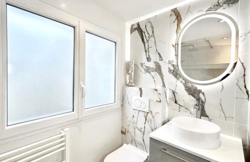 Quartier Saint-Ambroise Apartment | house in paris 8eme near -Saint-Lazare - Opera