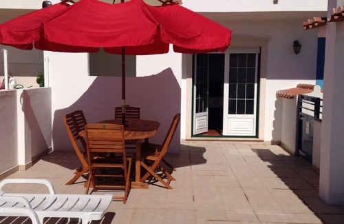 Peniche de Cima Villa | House in Peniche (Papoa) overlooking the bay