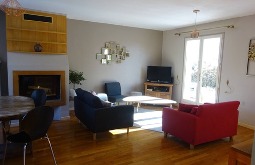 Senlis House | House in Senlis - Near Chantilly, Charles de Gaulle, Parc Astérix, Paris