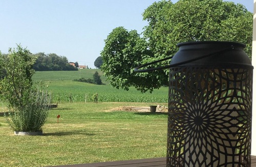 Laa-Mondrans House | House in the Béarn countryside
