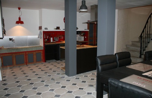 Margon House | HOUSE JO-LI, village house founded around the Castle of Margon.