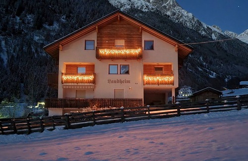 Rasun Anterselva Apartment | House Landheim Apart. Mountain view with separate bedroom and waterfall view!