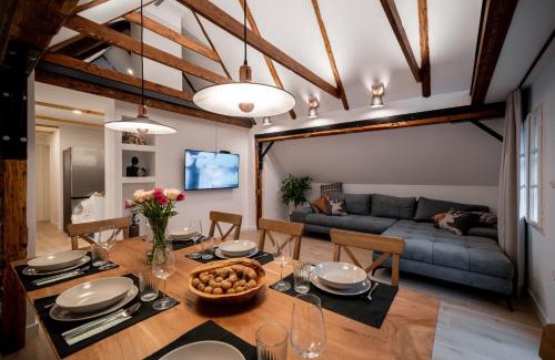 Kranjska Gora Apartment | House Leska