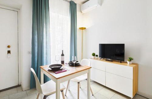 Porta Genova Apartment | House Naviglio Quattro