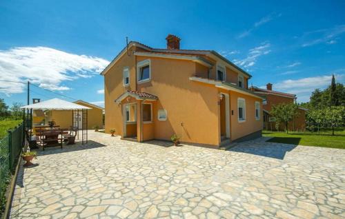 Nova Vas Apartment | HOUSE Nevenka