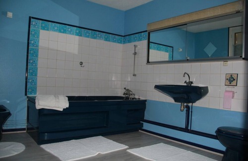 Le Landin Bed & Breakfast | House of Friends - Landin Castle