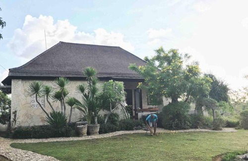 Penida Island House | House of Gubuk Paon