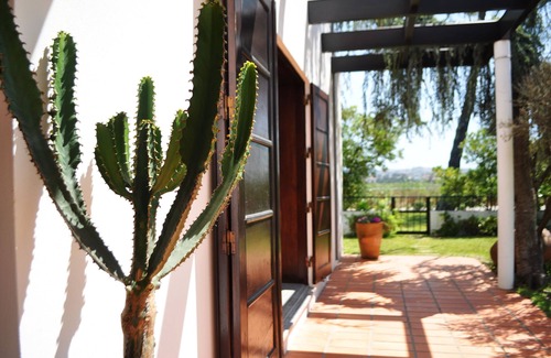 Esmoriz House | House of Joy Beach & Garden