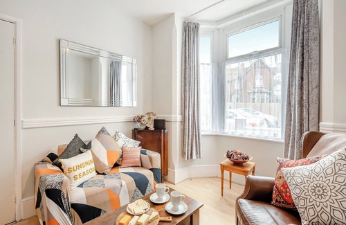 Lowestoft Cottage | House of Light is a clean, bright and spacious accommodation set in the beautiful town Harwich.