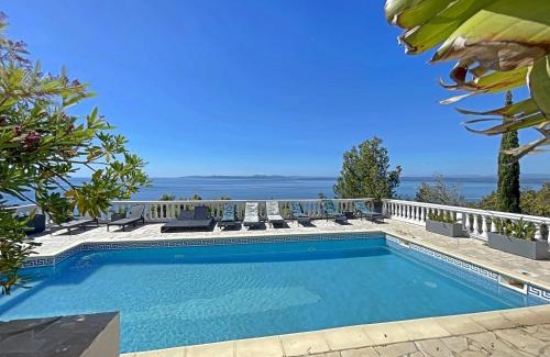 Almadraba-Canyelles Villa | HOUSE OF PARADISE ROSES