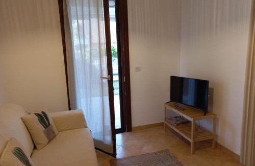 Brindisi Villa | House of poppies