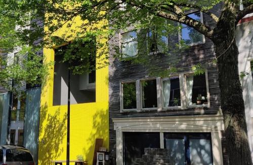 Amsterdam East Bed & Breakfast | House of Straw Amsterdam